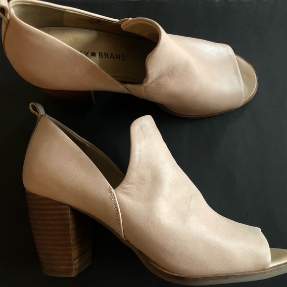 LUCKY BRAND Womens Beige Comfort Fukko Pointed Toe Cone Heel Slip On Leather Heeled Boots